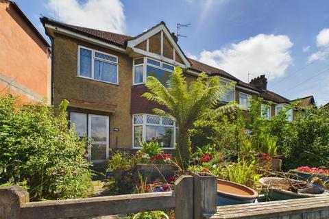 28 Widdicombe Way, Brighton, BN2 4TG