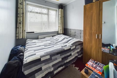 28 Widdicombe Way, Brighton, BN2 4TG