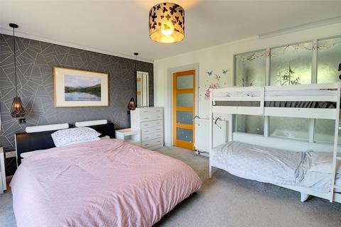 33 The Shields, Ilfracombe, EX34 8HP