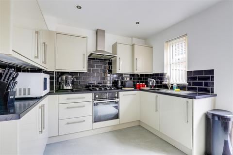 61 Clover Fields, Calverton, Nottingham, NG14 6PQ