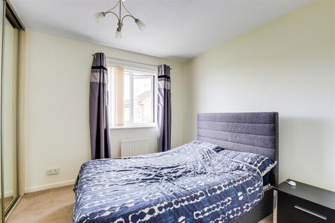 61 Clover Fields, Calverton, Nottingham, NG14 6PQ