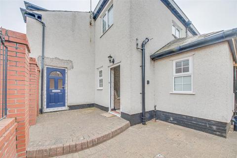 4 bedroom detached house for sale, Walton Street, Southport PR9