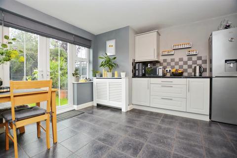 48 Pinewood Close, Scunthorpe, DN16 3FB