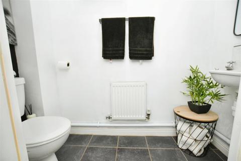 48 Pinewood Close, Scunthorpe, DN16 3FB