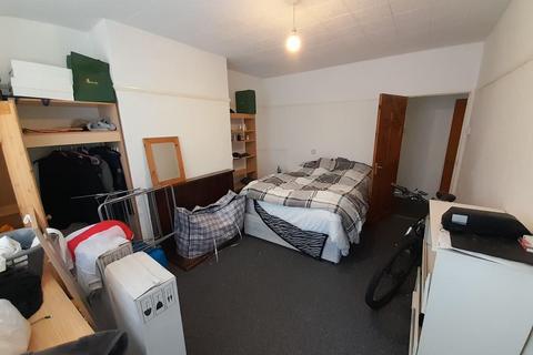 2 bedroom flat to rent, Lancaster Court, Fulham Road