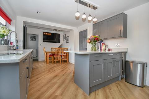 4 bedroom detached house for sale, Cricketers Green, Yeadon, Leeds