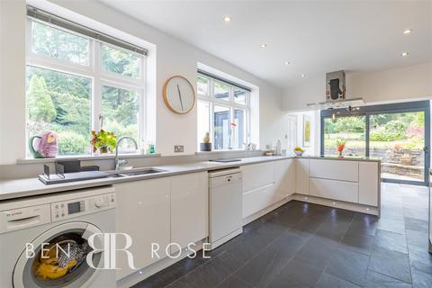 Oakbank Withnell Fold, Withnell, Chorley, PR6 8BA