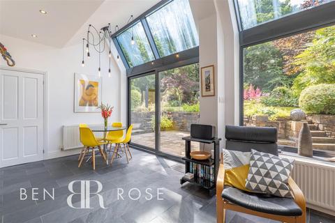 Oakbank Withnell Fold, Withnell, Chorley, PR6 8BA