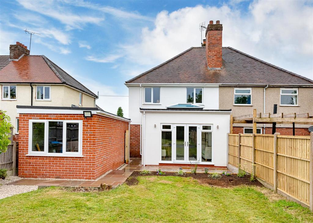 21 Redhill Avenue-Garden A.jpg