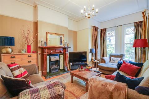 5 bedroom terraced house for sale, 100 Stanwell Road, Penarth, CF64 3LP