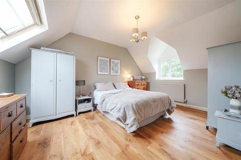 6 Brookfields, Pavenham, Bedford, MK43 7QA