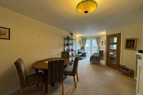 2 bedroom property for sale, Cosgrove Hall Court, Albany Road, Chorlton