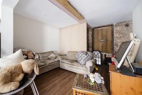 3 bedroom maisonette for sale, Church Street, Twickenham TW1