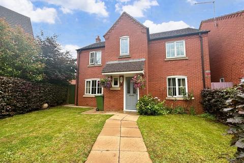 4 bedroom detached house for sale, Squirrel Close, Grange Park, Northampton NN4