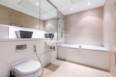 2 bedroom flat to rent, Hirst Court, Grosvenor Waterside, 20 Gatliff Road, London, SW1W