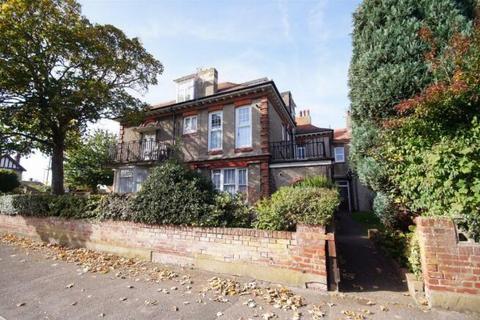 1 bedroom apartment to rent, Swinburne Avenue, Broadstairs