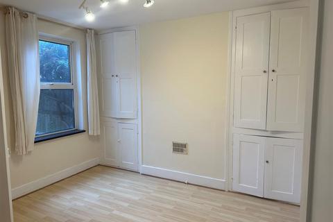 2 bedroom terraced house to rent, Edward Street