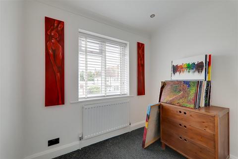 8 Broadwater Way, Worthing, BN14 9LP