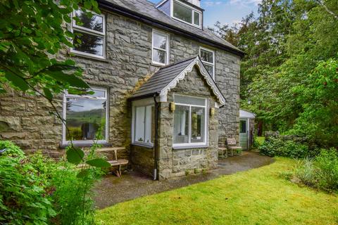 5 bedroom detached house for sale, Trawsfynydd