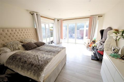 5 bedroom semi-detached house for sale, Hangleton Way, Hove