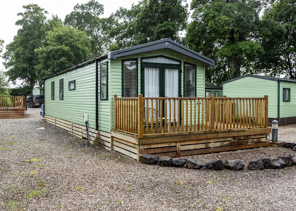 18 Flying Horseshoe Caravan Park