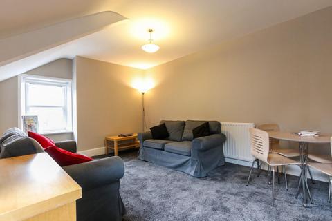 2 bedroom apartment to rent, Grosvenor Place, Jesmond, NE2