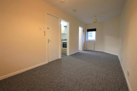 Studio to rent, St. Martins Street, Brighton