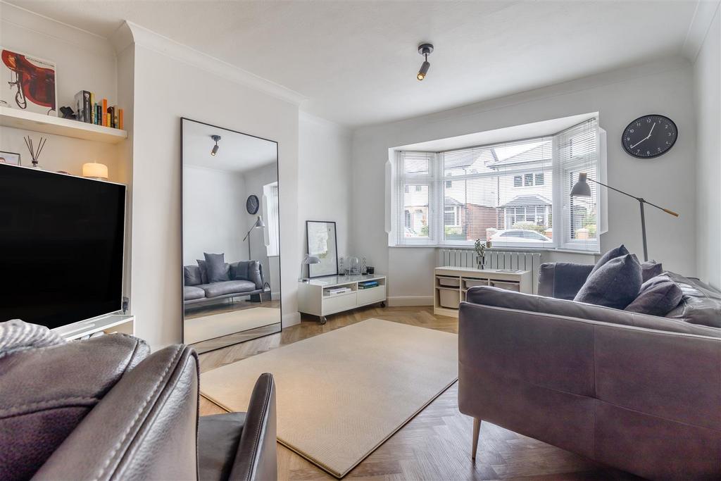 8609890-interior12.jpg