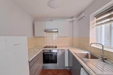 1 bedroom flat to rent, Keats Close, Scotland Green Road, Enfield