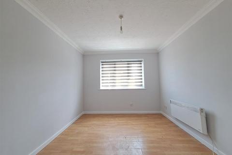 1 bedroom flat to rent, Keats Close, Scotland Green Road, Enfield