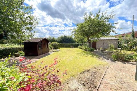 2 bedroom semi-detached house for sale, Easthorpe Road, Bottesford