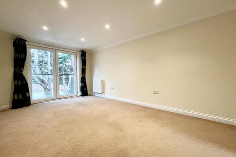 1 bedroom flat for sale, 77 Hill Lane, Southampton SO15