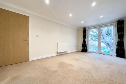 1 bedroom flat for sale, 77 Hill Lane, Southampton SO15