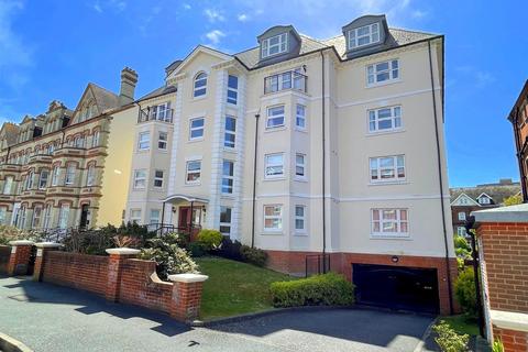 2 bedroom flat for sale, Jevington Place, Jevington Gardens, Eastbourne