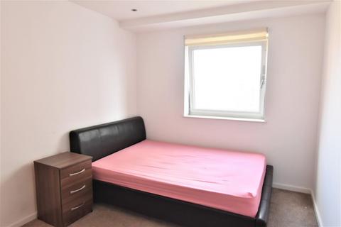 2 bedroom apartment to rent, Masshouse Plaza, Birmingham B5