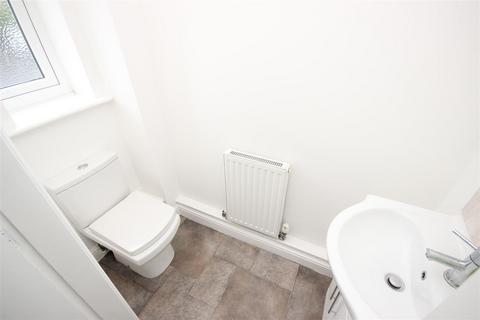 3 bedroom semi-detached house to rent, Bull Street, Brierley Hill DY5