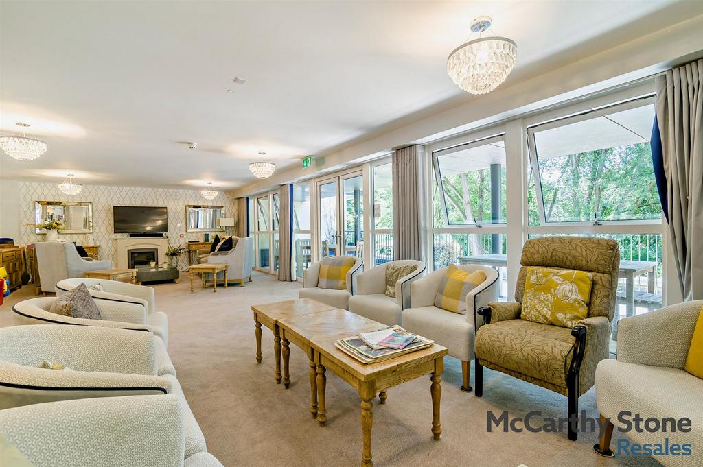 Homeowners Lounge
