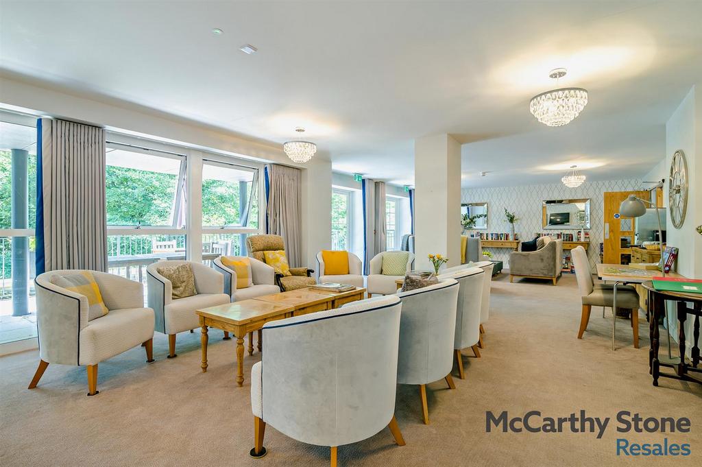 Homeowners Lounge