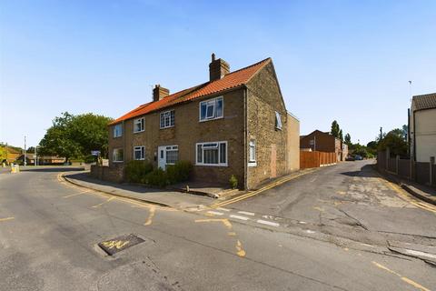 2 bedroom end of terrace house for sale, South Street, Alford LN13