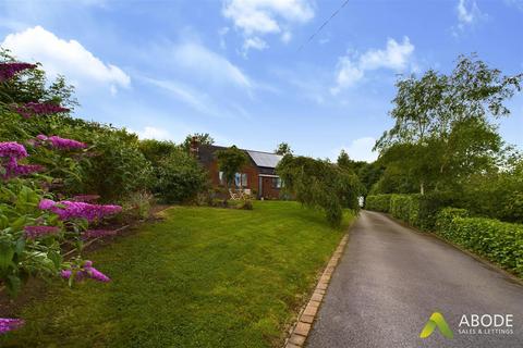 4 bedroom detached house for sale, Ashbourne Road, Staffordshire Moorlands ST10