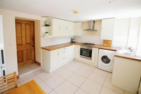 2 bedroom cottage for sale, High Street, Leeds LS25