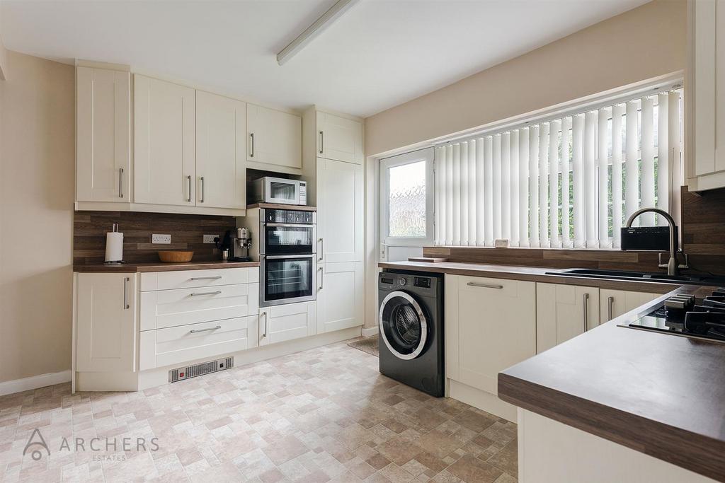 385 Redmires Road(Interior)(2of25).jpg