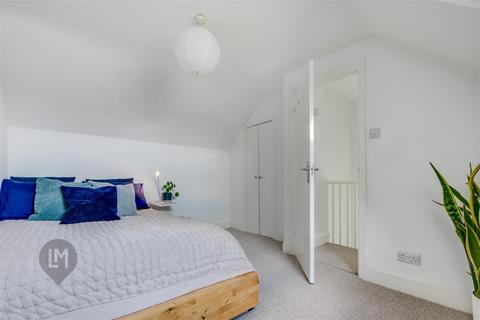 2 bedroom maisonette for sale, Balvernie Grove, London