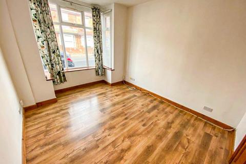 1 bedroom flat to rent, Kingsway, Stoke, Coventry, CV2 4FF