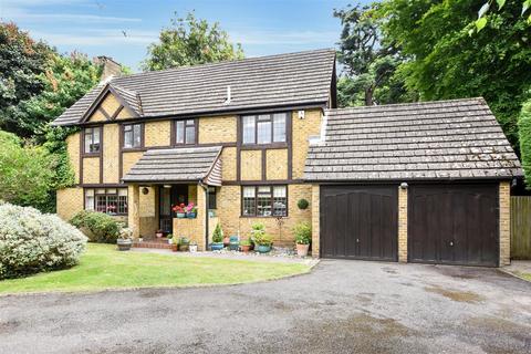 4 bedroom detached house for sale, Beech Holt, Leatherhead KT22