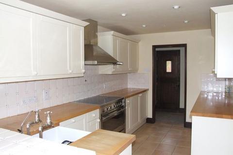 4 bedroom property to rent, Fritton