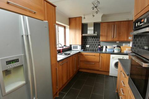 3 bedroom house for sale, Pates Manor Drive, Bedfont TW14