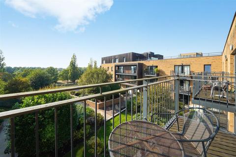 2 bedroom flat for sale, Johnson Court, Kidbrooke SE9