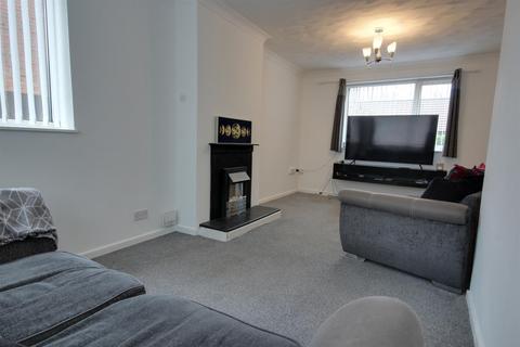 2 bedroom end of terrace house for sale, Dudley Walk, Hull HU4