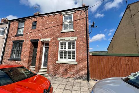 2 bedroom end of terrace house for sale, High Hope Street, Crook